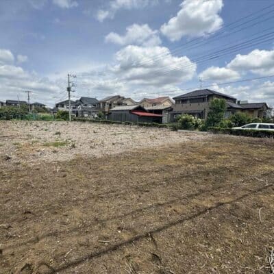 駐車場、資材置き場、畑、作業場などにいかがでしょうか。